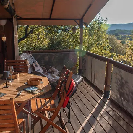 Lodge La Peiriere - En Pays Cathare Tuchan