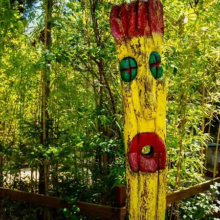 La Peiriere - En Pays Cathare Lodge *