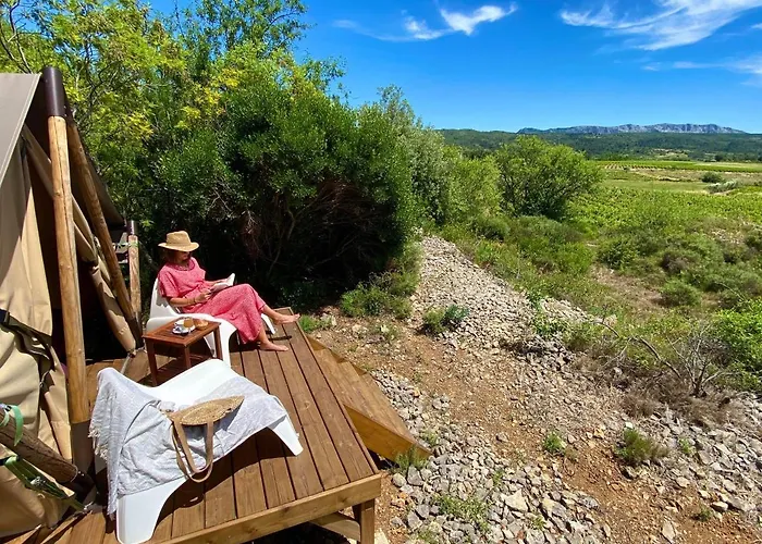 La Peiriere - En Pays Cathare Lodge Tuchan